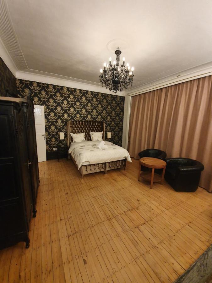 Guest house Brussels 1904 *